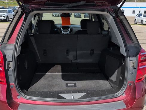 Used 2017 Chevrolet Equinox LT w/ Convenience Package FWD image 7