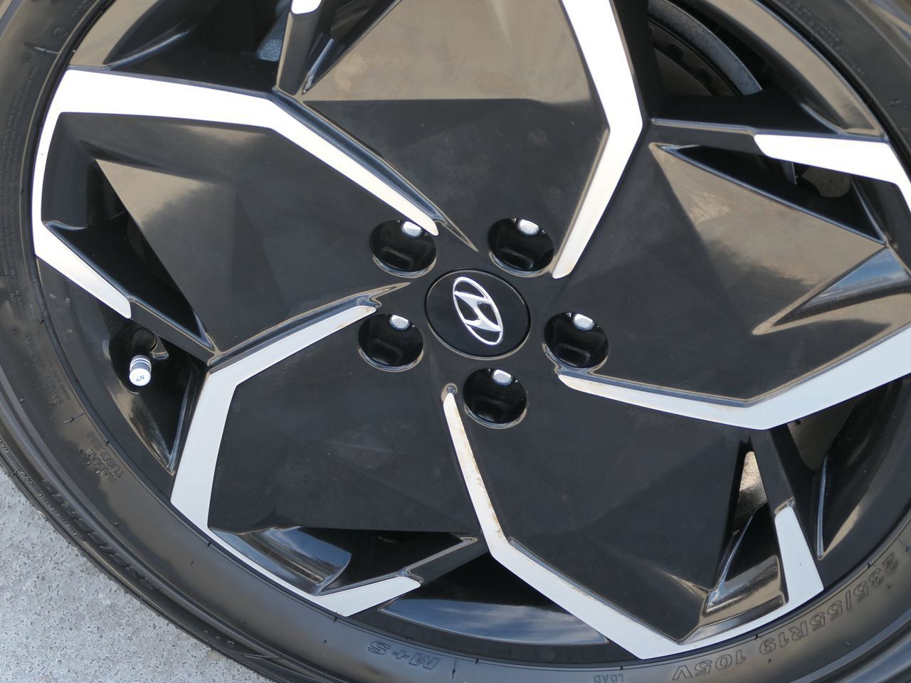 Used 2024 Hyundai Ioniq 5 SEL RWD image 10