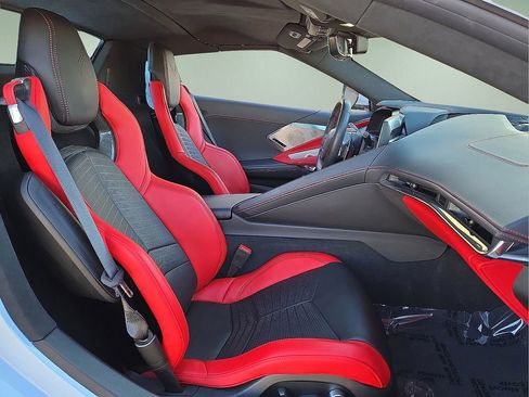 Used 2020 Chevrolet Corvette Stingray Premium Conv w/ 3LT Preferred Equipment Group image 19