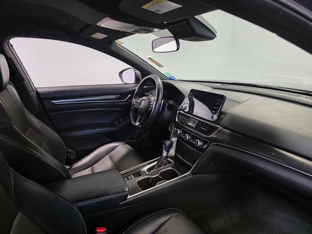 Used 2018 Honda Accord Sport image 11