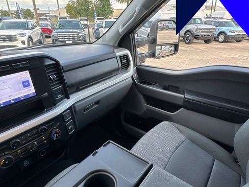 Used 2024 Ford F250 XLT AWD/4WD image 21