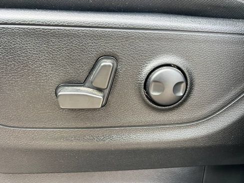 Used 2022 RAM 1500 Big Horn AWD/4WD image 13