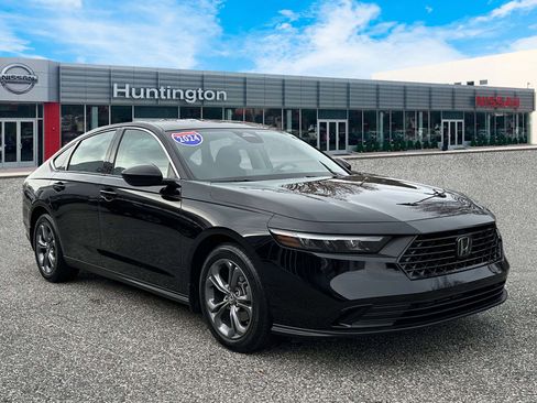 Used 2024 Honda Accord EX image 3
