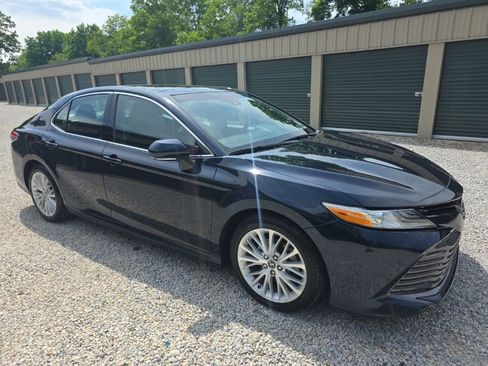 Certified 2018 Toyota Camry XLE w/ Audio Package FWD image 9