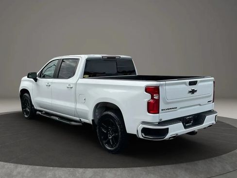 Used 2022 Chevrolet Silverado 1500 RST w/ Convenience Package II AWD/4WD image 3