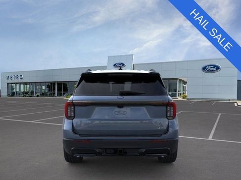 New 2026 Ford Explorer ST-Line w/ ST-Line Street Pack AWD/4WD image 5