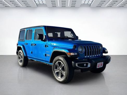 Used 2023 Jeep Wrangler Sahara image 2