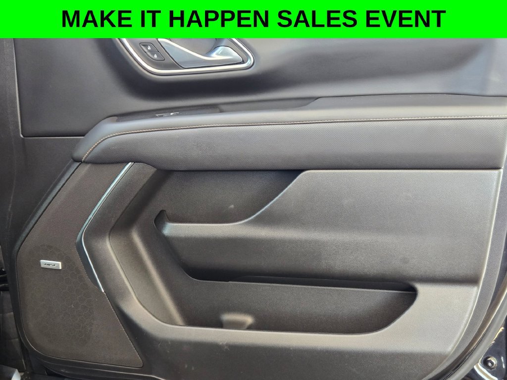 Used 2024 GMC Yukon AT4 w/ AT4 Premium Plus Package AWD/4WD image 32