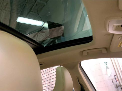 Used 2017 Volvo XC60 T5 Inscription w/ Preferred Option Package image 13