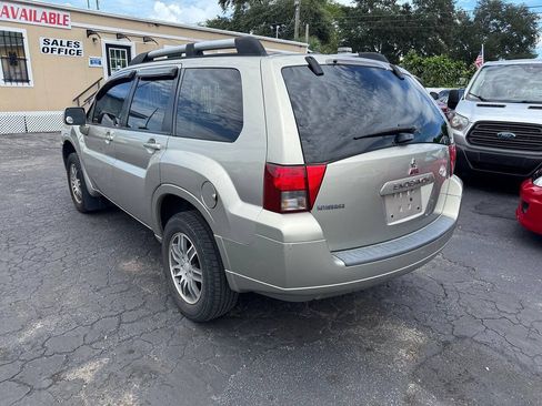 Used 2008 Mitsubishi Endeavor SE FWD image 6