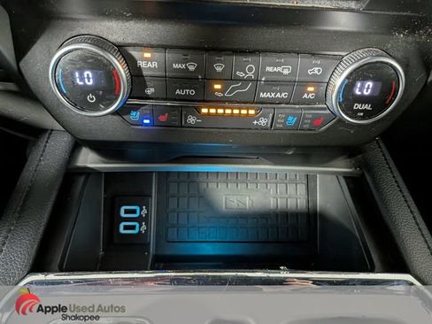 Used 2018 Ford Expedition Max XLT w/ Equipment Group 202A AWD/4WD image 25