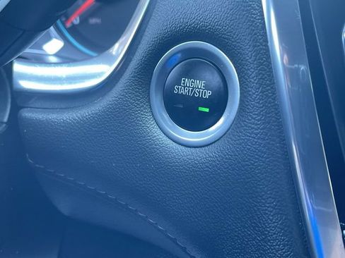 Used 2023 Chevrolet Traverse LT w/ Midnight/Sport Edition AWD/4WD image 17