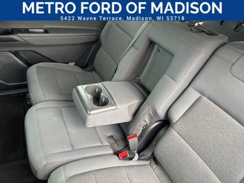 Used 2025 Ford Explorer Active image 37