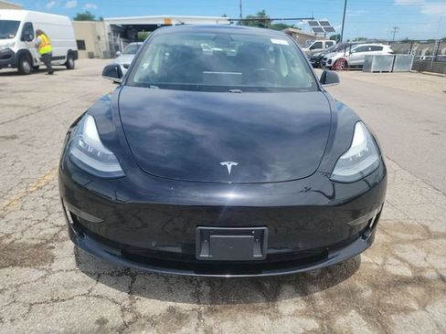 Used 2018 Tesla Model 3 Long Range RWD image 2