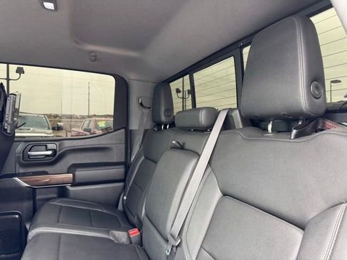 Used 2021 Chevrolet Silverado 1500 LT Trail Boss w/ Convenience Package II image 18