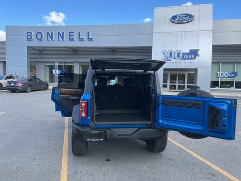 Used 2023 Ford Bronco Outer Banks w/ Sasquatch Package image 9