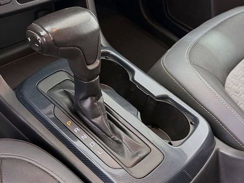 Used 2018 Chevrolet Colorado Z71 RWD image 20