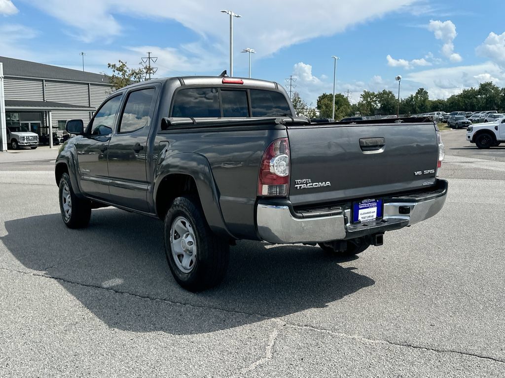 Used 2014 Toyota Tacoma 4x4 Double Cab w/ SR5 Package image 6