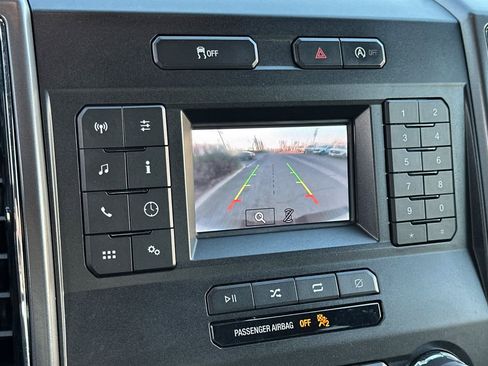 Used 2018 Ford F150 XLT image 18