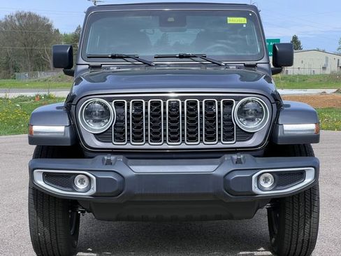 New 2025 Jeep Wrangler Unlimited Sahara AWD/4WD image 38
