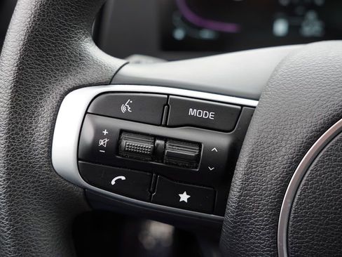 Certified 2023 Kia Sportage LX image 29