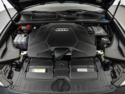 Used 2021 Audi Q8 Premium Plus w/ Premium Plus Package AWD/4WD image 13