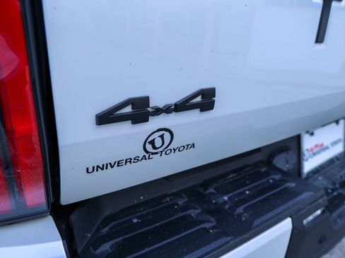 Used 2024 Toyota Tundra Platinum w/ TRD Off-Road Package AWD/4WD image 17