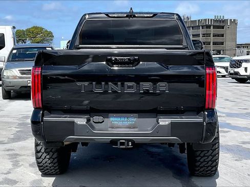 Used 2024 Toyota Tundra Platinum w/ TRD Off-Road Package AWD/4WD image 5