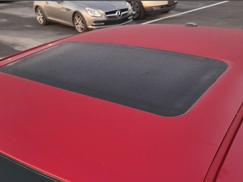 Used 2009 Dodge Challenger R/T image 23