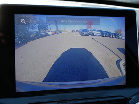 Used 2023 Jeep Compass Sport image 27