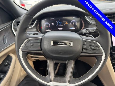 Certified 2023 Jeep Grand Cherokee Limited image 8