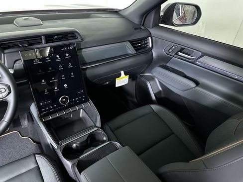 New 2026 GMC Terrain AT4 w/ Convenience Package III AWD/4WD image 37