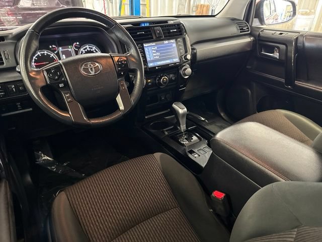 Used 2021 Toyota 4Runner TRD Off-Road AWD/4WD image 5