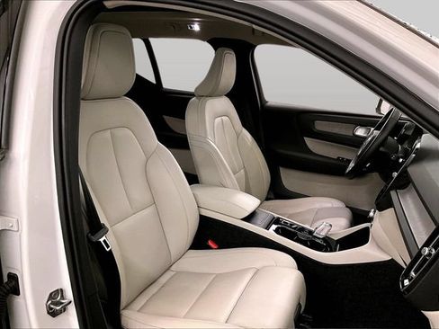 Used 2021 Volvo XC40 T5 Inscription w/ Advanced Package AWD/4WD image 7