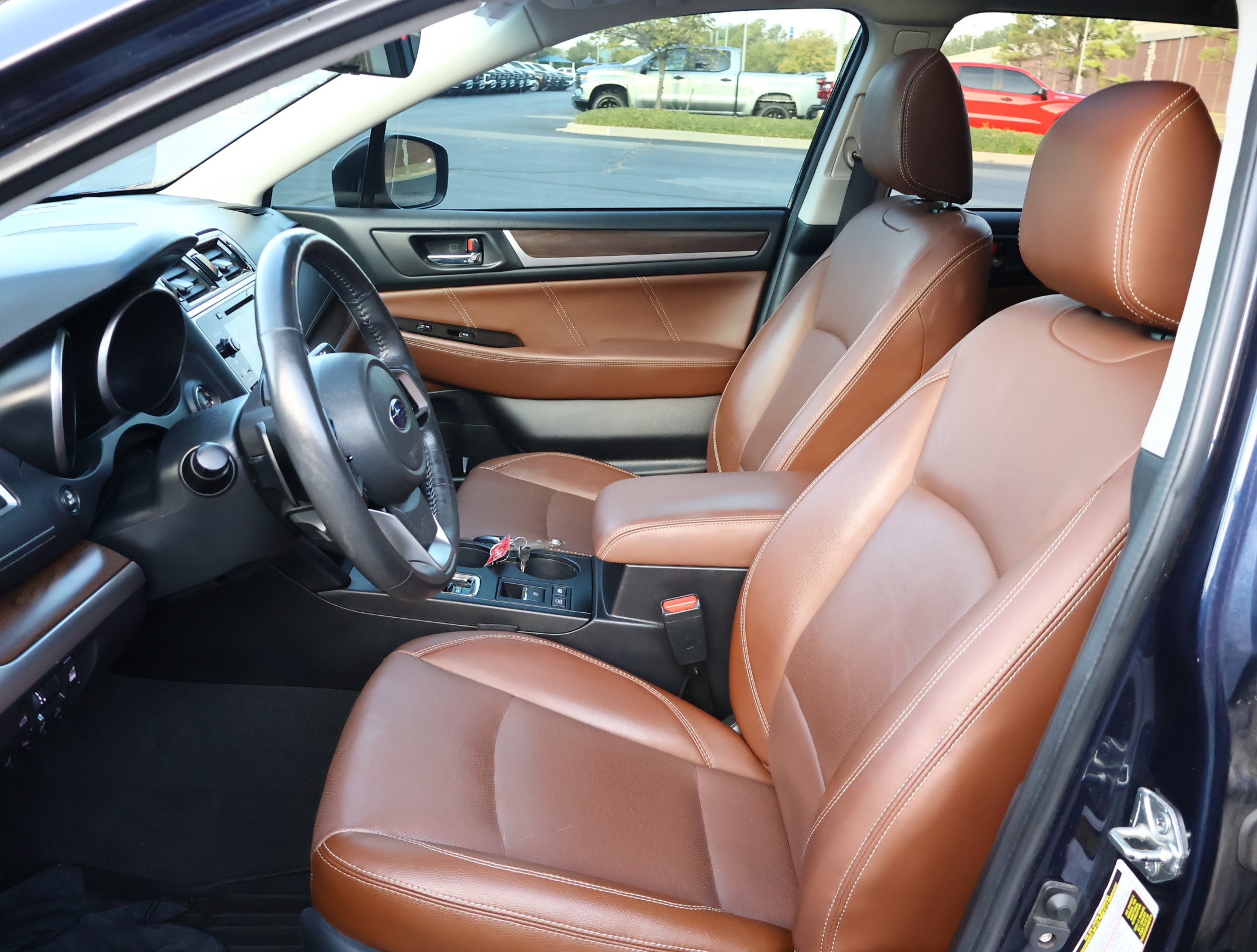 Used 2018 Subaru Outback 3.6R Touring AWD/4WD image 11