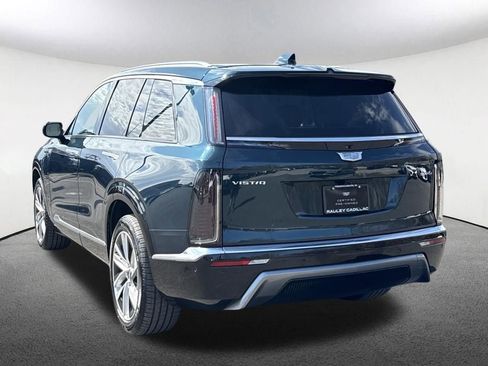 Certified 2026 Cadillac Vistiq Luxury image 21