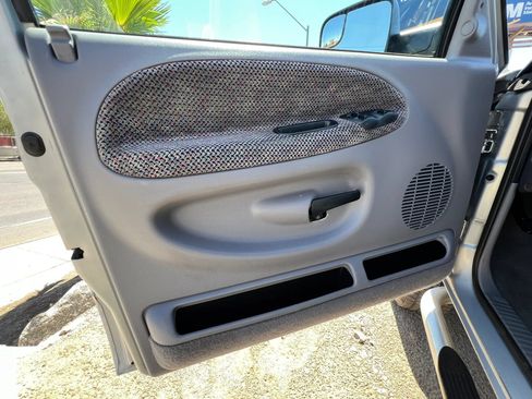 Used 1999 Dodge Ram 2500 Truck 4x4 Quad Cab image 15