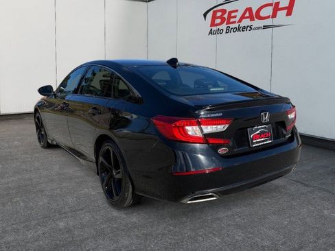 Used 2019 Honda Accord Sport image 11