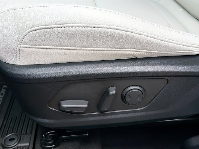 New 2026 Hyundai Tucson SEL Plus FWD image 19