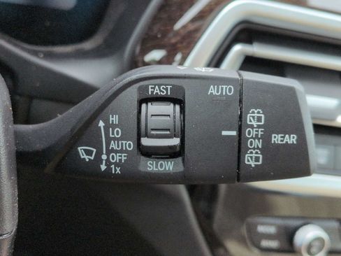 Used 2024 BMW X3 xDrive30i w/ Premium Package AWD/4WD image 28