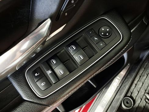 Used 2022 RAM 1500 Laramie RWD image 25