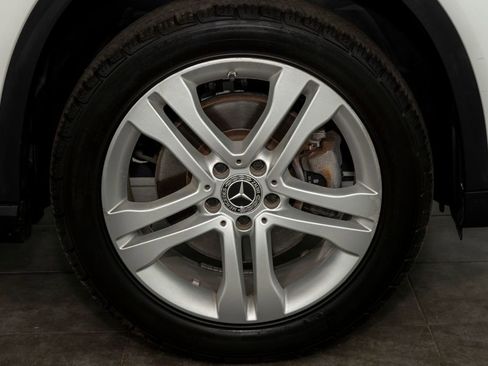 Used 2018 Mercedes-Benz GLA 250 4MATIC image 18