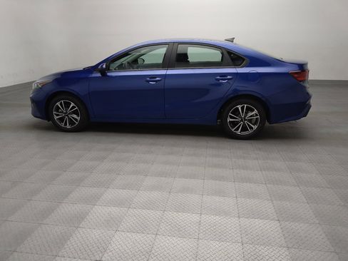 Used 2024 Kia Forte LXS FWD image 3