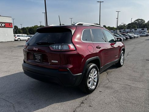 Used 2019 Jeep Cherokee Latitude w/ Popular Appearance Group AWD/4WD image 3