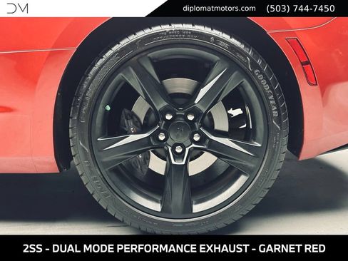 Used 2016 Chevrolet Camaro SS RWD image 38