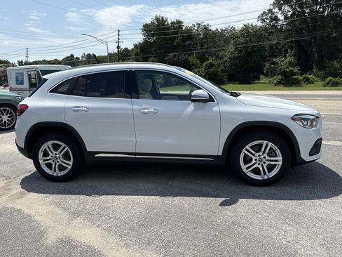 Used 2023 Mercedes-Benz GLA 250 image 9