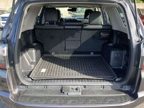 Used 2021 Toyota 4Runner SR5 Premium w/ Moonroof Package AWD/4WD image 12