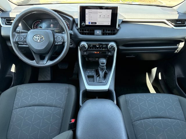 Used 2024 Toyota RAV4 XLE FWD image 22