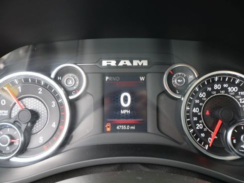 Used 2024 RAM 3500 Tradesman image 19