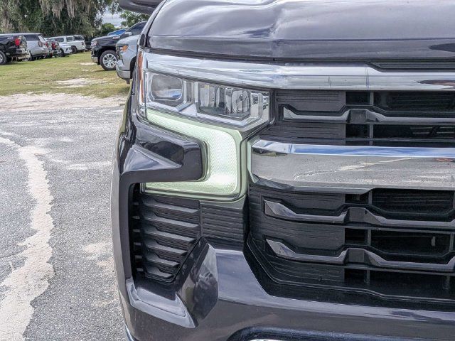 Used 2023 Chevrolet Silverado 1500 LT AWD/4WD image 10